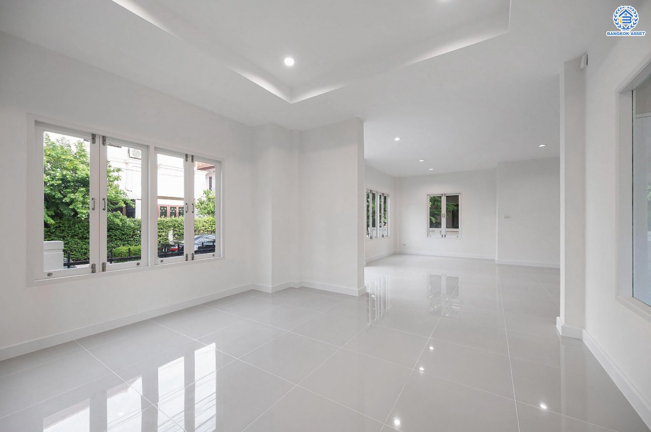 บ้านมือสองตกแต่งใหม่ โครงการ ศุภวรรณ5 บางแค ดีไซน์หรูหรา เนื้อที่กว้าง 60.6 ตร.ว. ฟังก์ชัน 3 ห้องนอน 3 ห้องน้ำ 1 ห้องแม่บ้าน 2 ที่จอดรถ ฟังก์ชันครบตอบทุกไลฟ์สไตล์ บนทำเลศักยภาพ เชื่อมต่อถนนกาญจนาภิเษก ใกล้เดอะมอลล์บางแค ใกล้รถไฟฟ้าสายสีน้ำเงิน "สถานีหลักสอง" และจุดขึ้นทางด่วน "กาญจนาภิเษก"